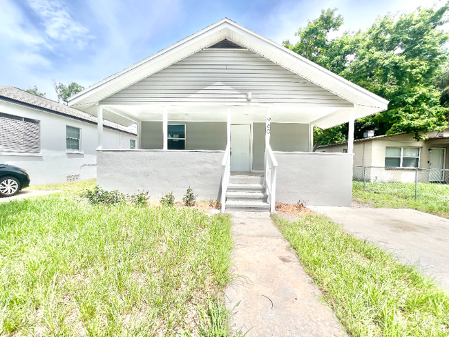 Building Photo - 960 18th St S Rental