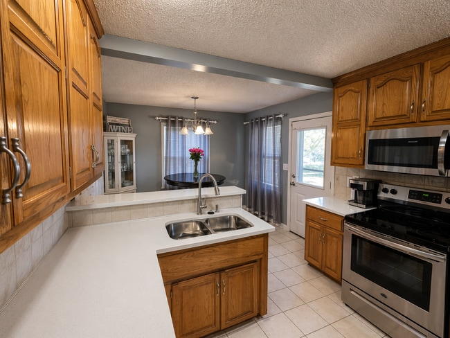 Photo - 500 NE 113th Ter