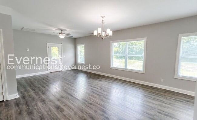 Photo - 5347 Roosevelt Rd
