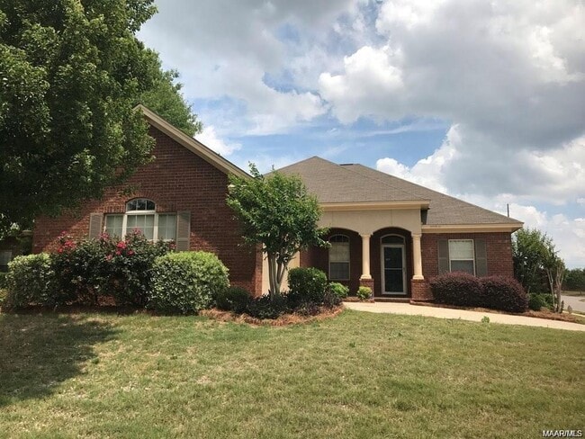 Photo - 730 Kingsley Dr