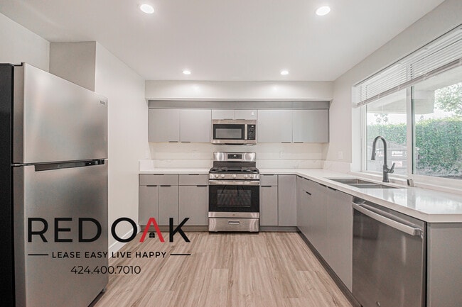 Building Photo - 55 Hurlbut St Unit 61