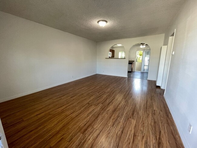 Photo - 271 Parke St
