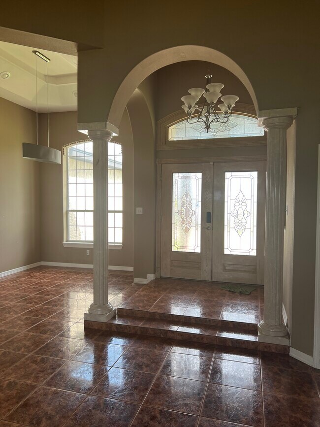 Photo - 420 W Palm Dr