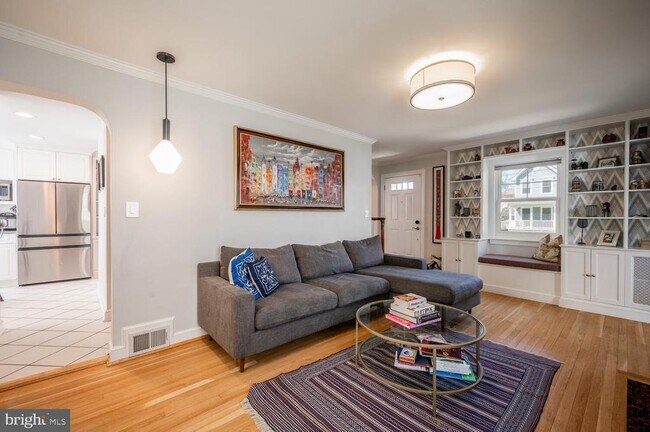 Photo - 6034 21st St N