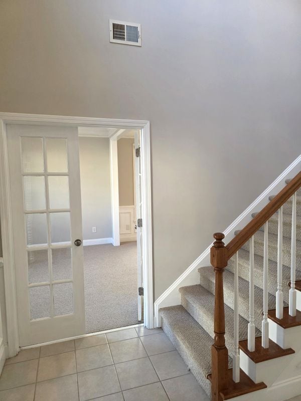 Photo - 617 Maple Grove Way