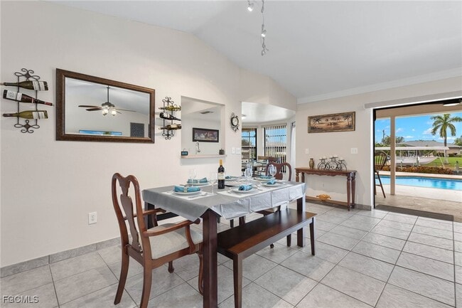 Photo - 1327 SE 17th St