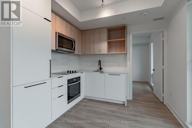 Photo - 1185 Dupont St Unit 424