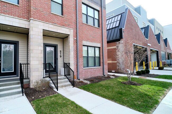 Photo - 519 Fulton St