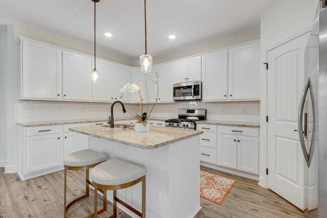 Photo - 1019 Beech Tree Cv