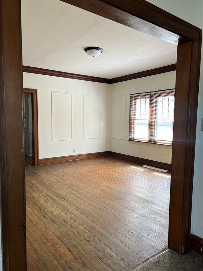 Photo - 43 N Lewis Ave