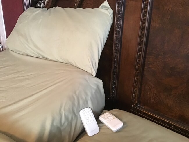 California King Tempur-pedic bed has duel controls for adjusting head and foot height - 607 S 5th St Unit A