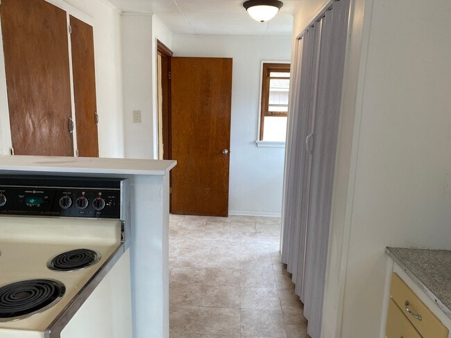 Photo - 1506 E Front Ave
