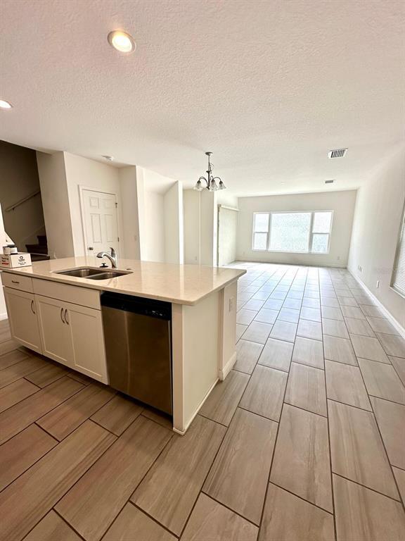 Photo - 5010 Greenbank Ln