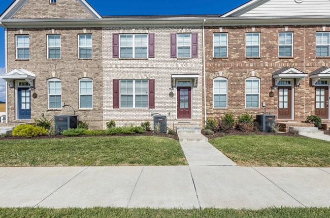 Photo - 204 Kinsale Dr