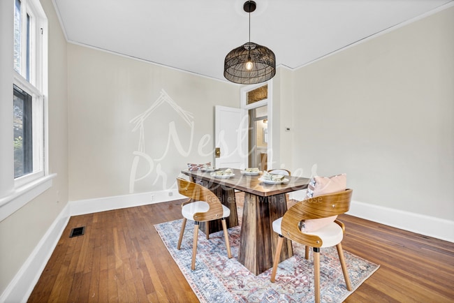 Photo - 3114 Park St