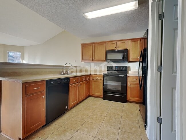 Photo - 5961 Appian Way Cv