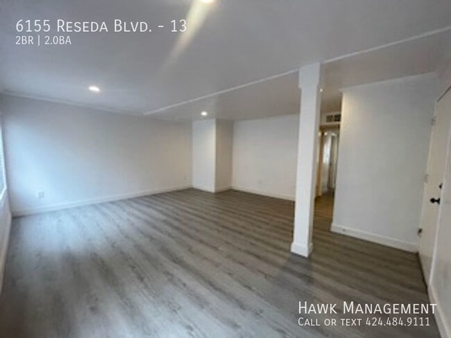 Photo - 6155 Reseda Blvd