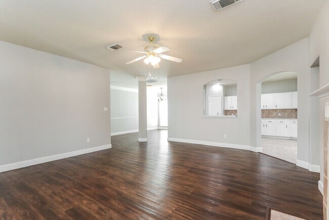 Photo - 14411 Pelican Marsh Dr House