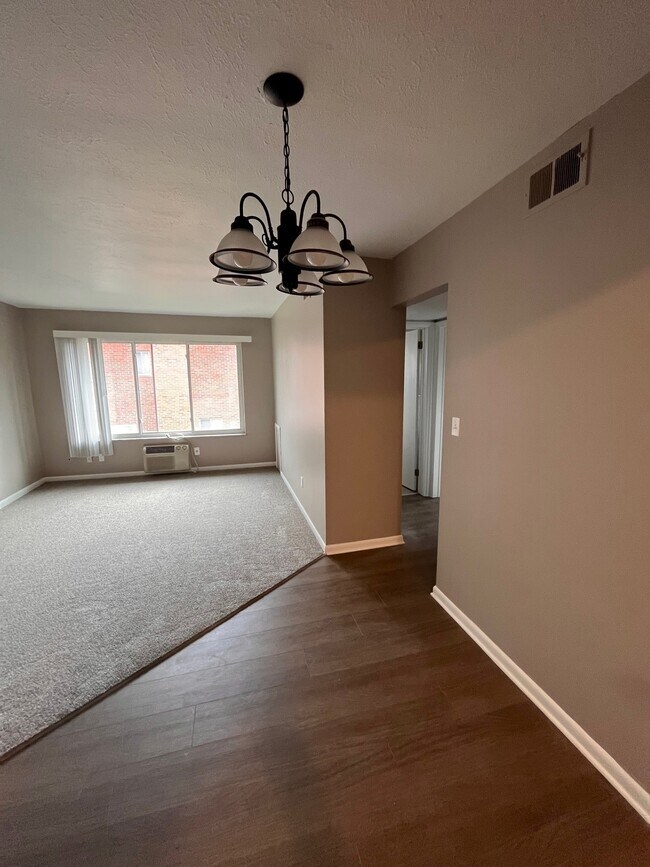 Photo - The Oaks at Margurite