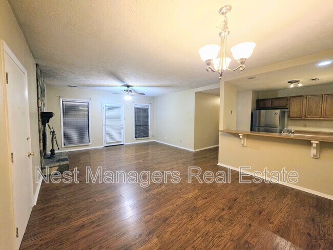 Photo - 1861 Tryon Dr Unit 3
