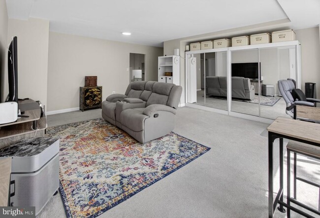 Photo - 1121 Arlington Blvd Unit 506