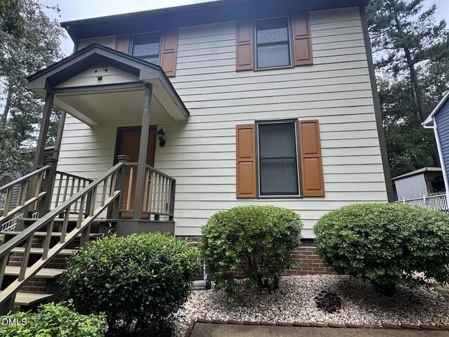 Building Photo - 5019 Simmons Branch Trail