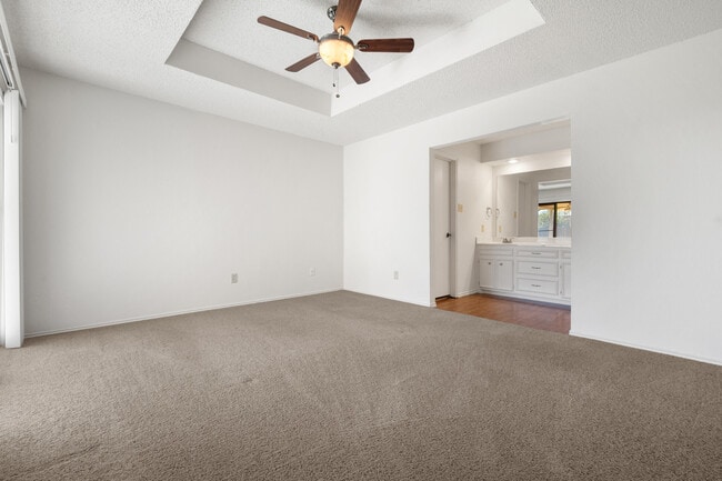 Photo - 3513 103rd St