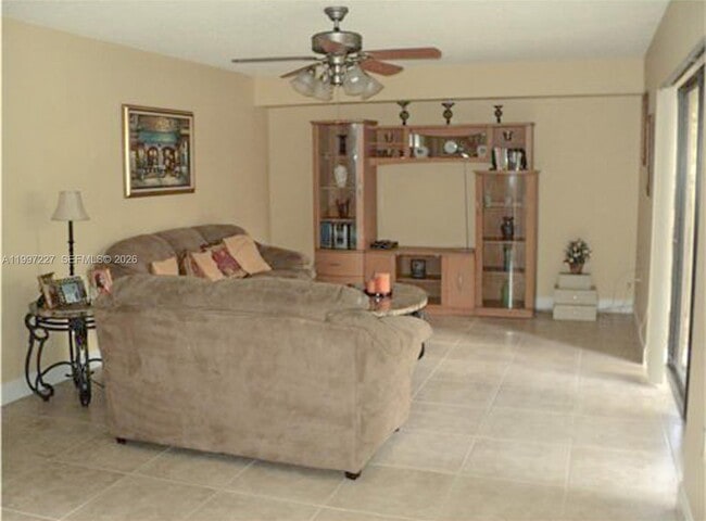 Photo - 601 Green Springs Pl