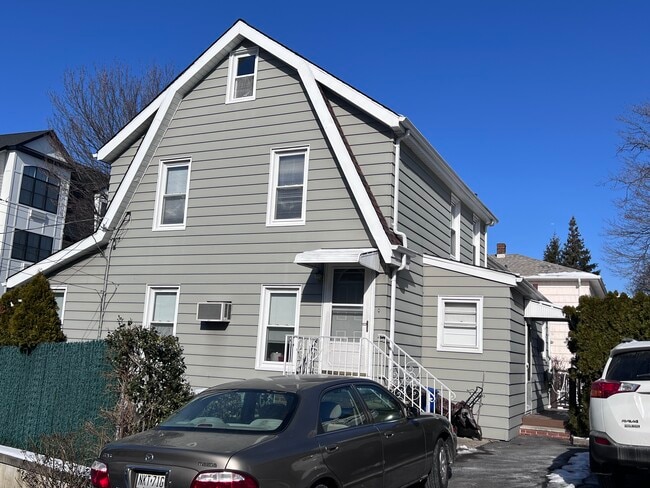 Photo - 2018 Jones Rd Unit 2