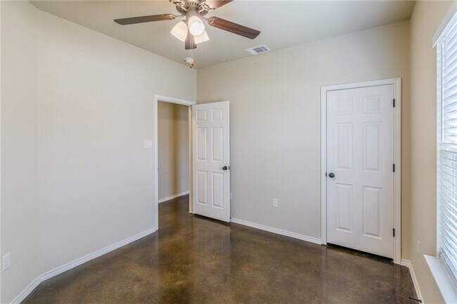 153 Samuel Dr