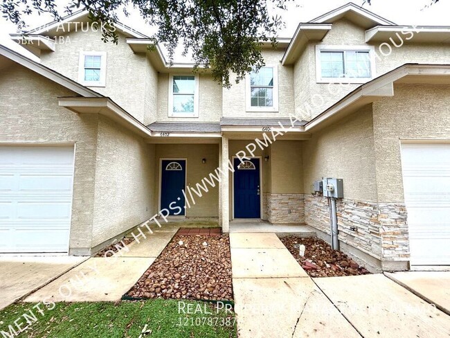 AVAILABLE NOW! 2-Story 3 Bedroom / 2.5 Bat... - AVAILABLE NOW! 2-Story 3 Bedroom / 2.5 Bat... Casa