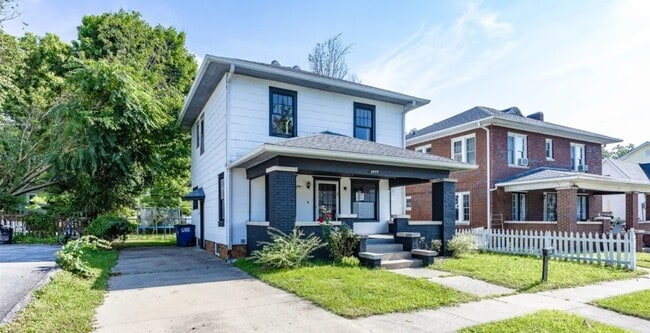 Building Photo - 1417 18th St Rental