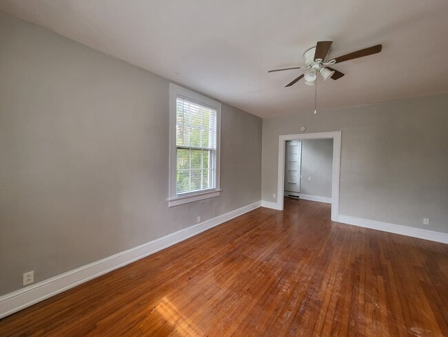 Photo - 1308 Willow Branch Ave Unit A