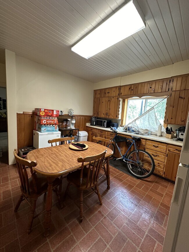 Photo - Great 4 Bed 3 Bath! Available June 1st 2025