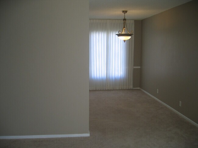 Photo - 13950 Sherman Way Unit 4