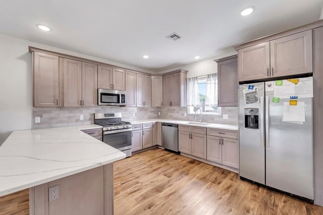 Photo - 285 Julianne Terrace Unit 2