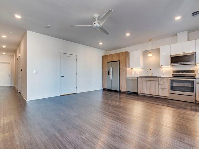 Photo - 4361 S Congress Ave Unidad 311 Rental