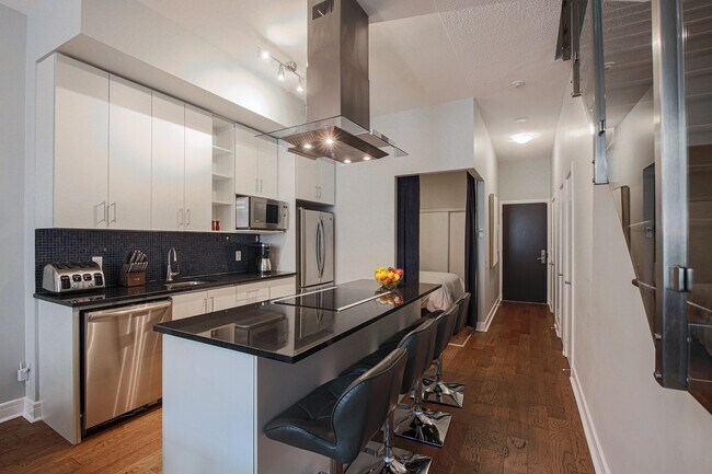 Photo - 333A Adelaide St E Unit ID1034613P