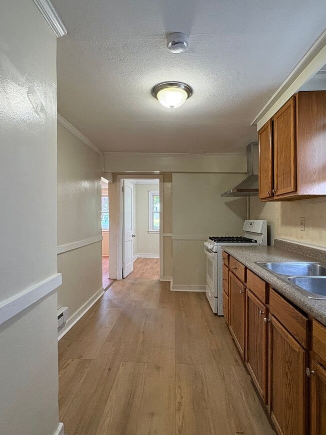 Photo - 84 Mill St Unit 1