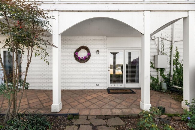 Photo - 5709 Lyons View Pike Unit 1110