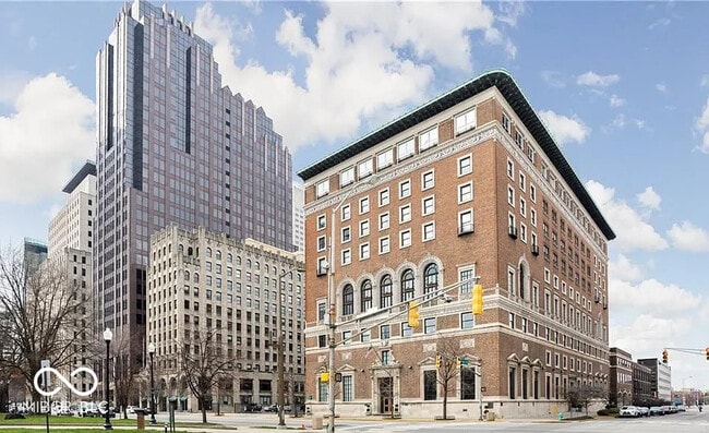 Photo - 350 N Meridian St Unit 304