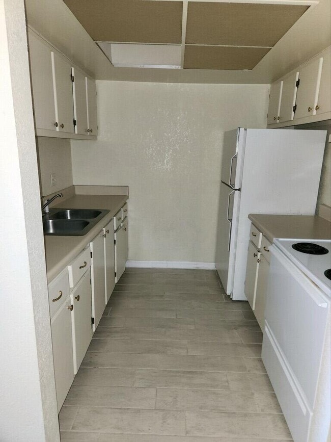 Photo - 2170 Knox McRae Dr Unit 38