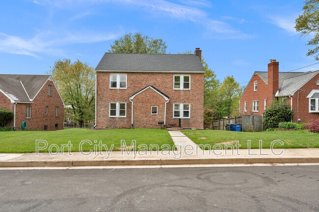 Building Photo - 3607 Bayonne Ave Unit 1