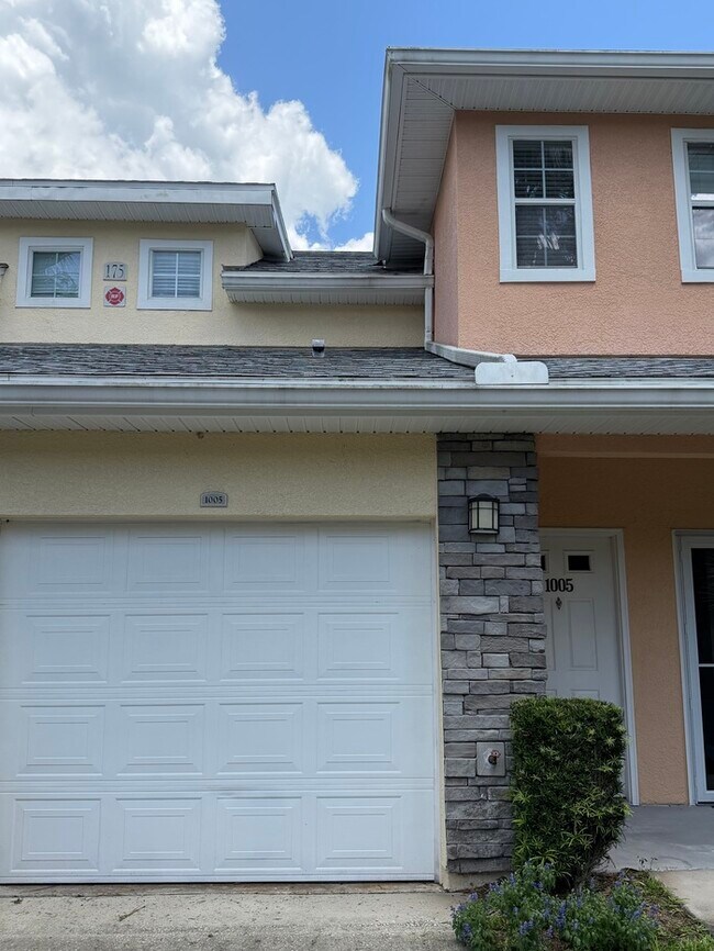 Building Photo - 175 Bayberry Cir Unit 1005
