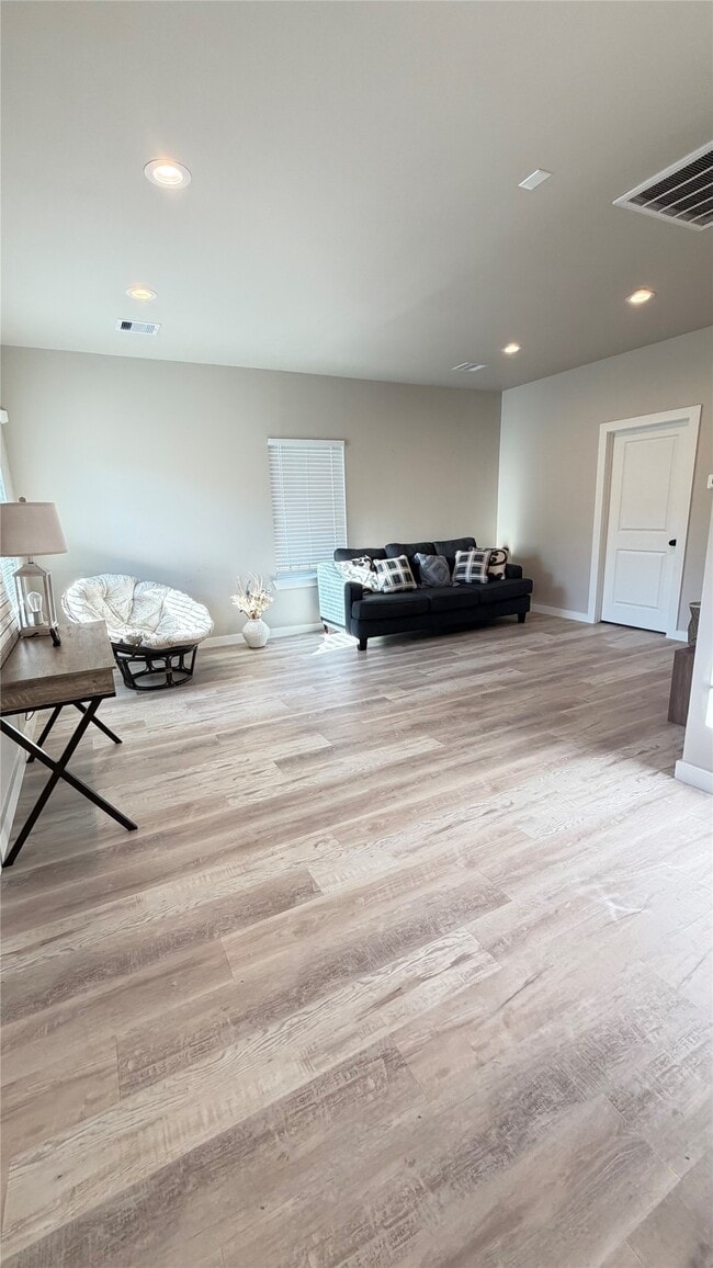 Photo - 2115 Fulton St