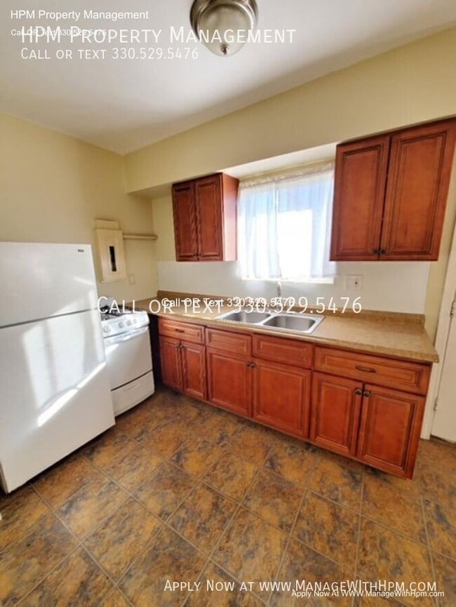 Photo - 2381 Newton St