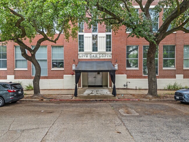 Photo - 1312 Live Oak St Unit 109