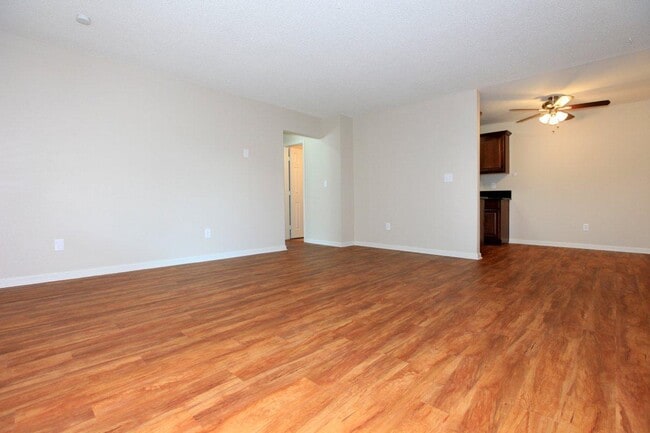 Photo - Mapleview Apt. Homes