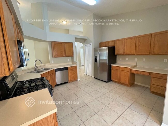 29242 Birds Eye Dr