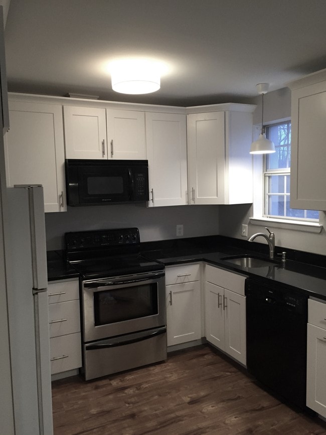 Fully renovated Kitchen - 2841 S Wakefield St Unit B